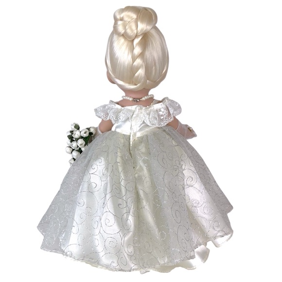 Precious Moments Bride Princess Doll Wedding Blonde Hair w Stand 13 in Vintage - Picture 2 of 16